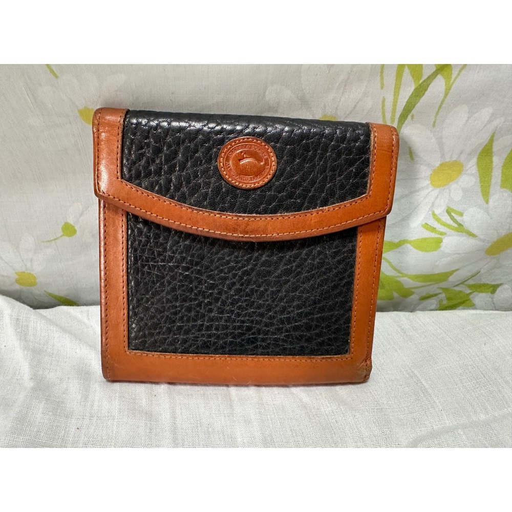 Vintage Dooney & Bourke All Weather Leather Trifold Wallet Black Tan Kiss Lock
